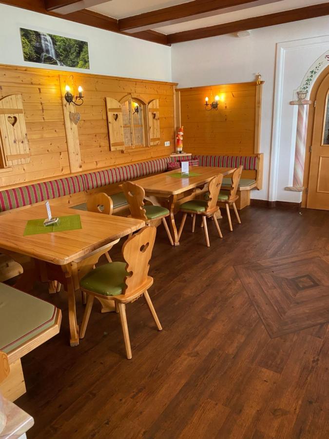 Hotel Cafe' Hermann Шладминг Экстерьер фото